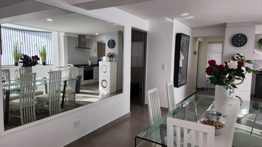2 Bedroom Property for Sale in Island View Western Cape